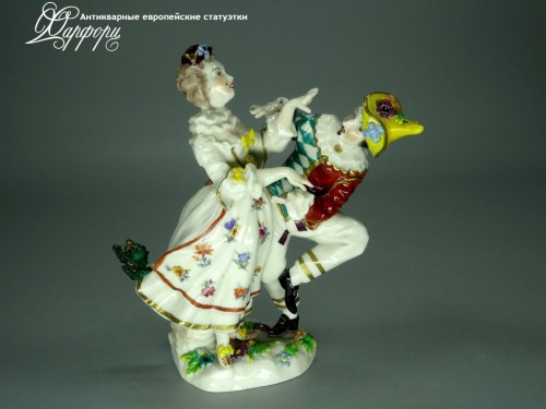 Купить фарфоровую статуэтку Capodimonte Пьеро и Коломбина